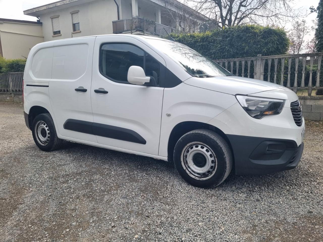 Opel Combo Cargo Anno 2020 e