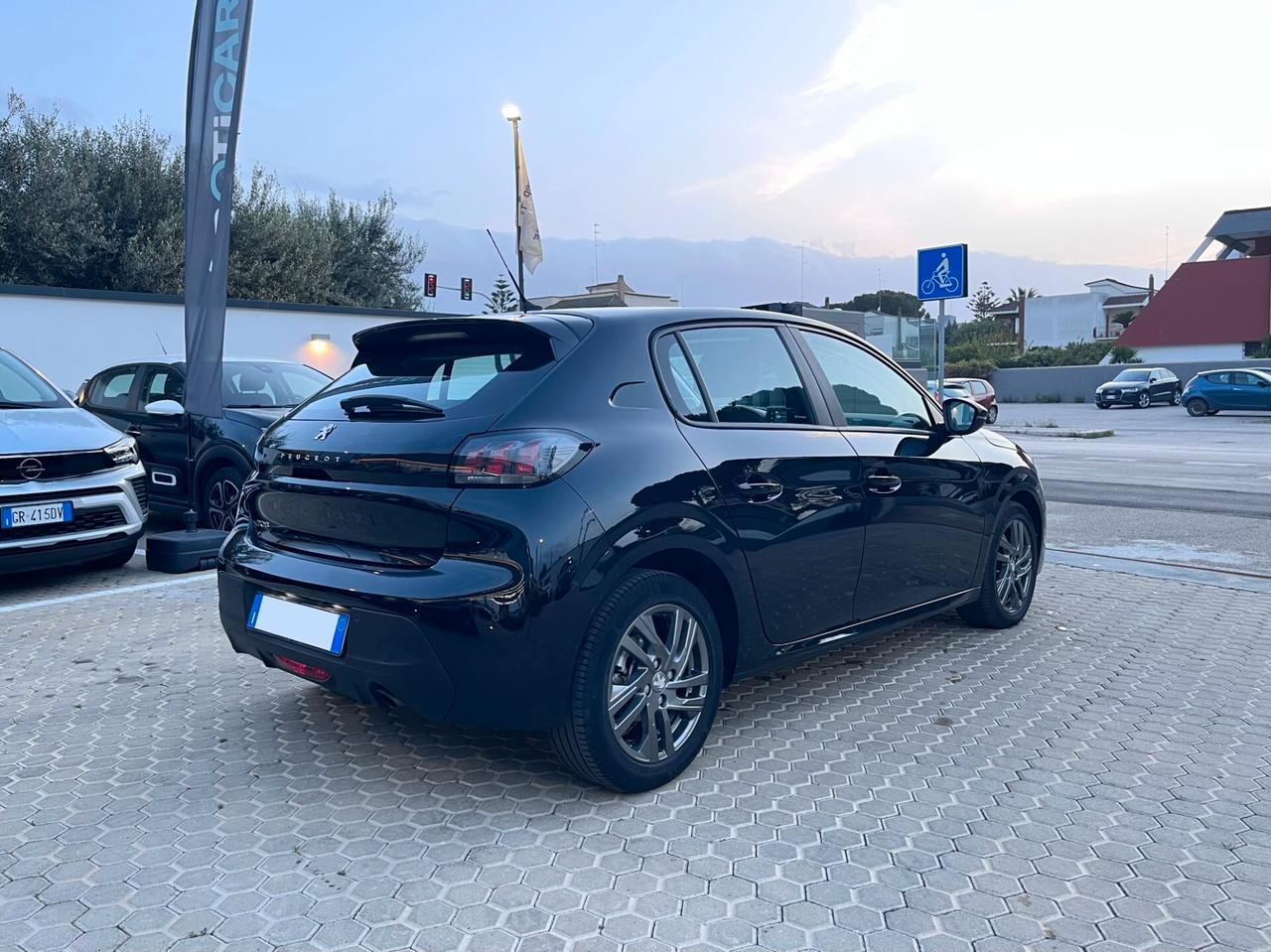 Peugeot 208 BlueHDi 100 Stop&Start 5 porte Active Pack
