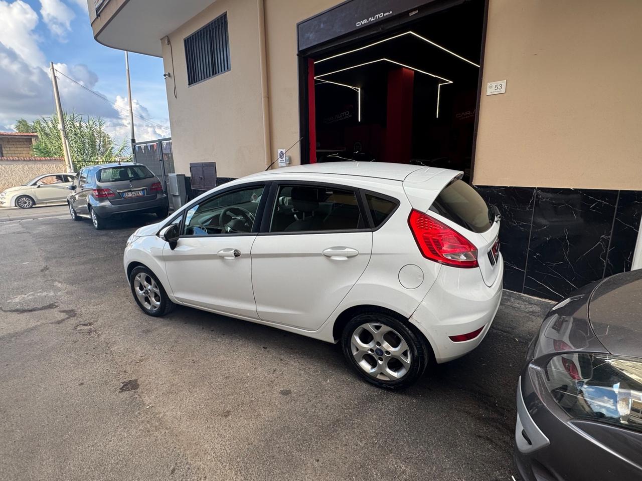 Ford Fiesta 1.4 TDCi 5p. Titanium