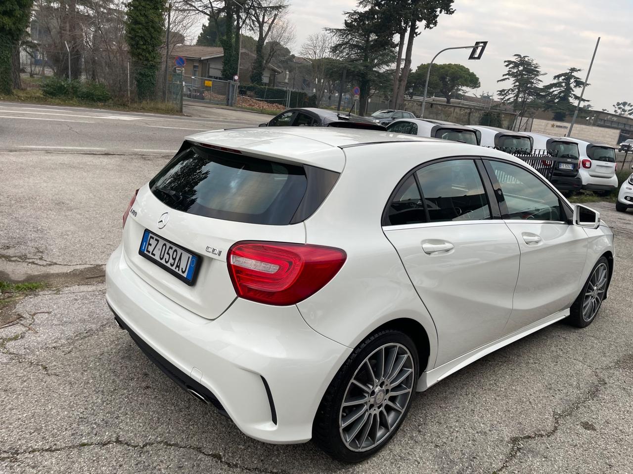 Mercedes-benz A 180 automatica pacchetto amg