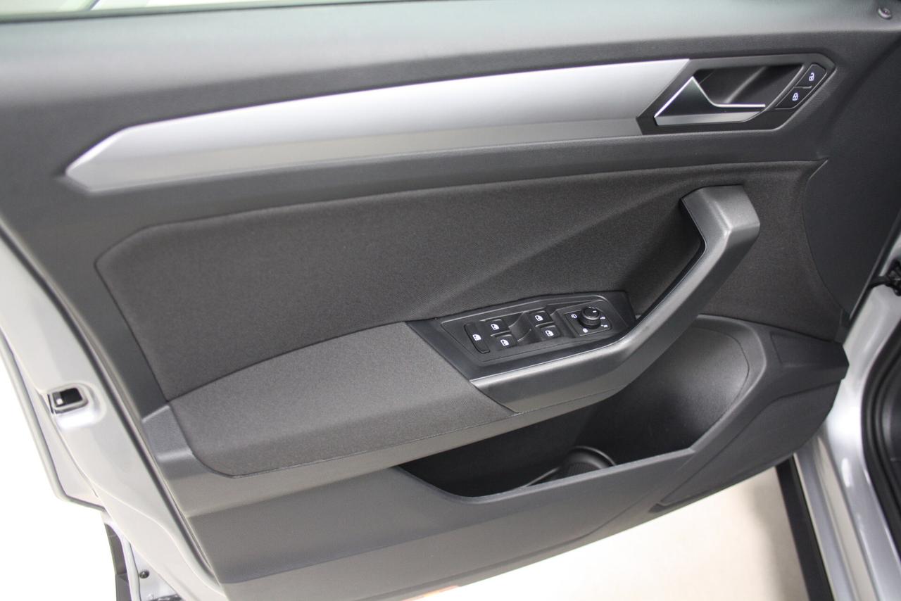 VOLKSWAGEN T-ROC 2.0 TDI 115CV LIFE *2025