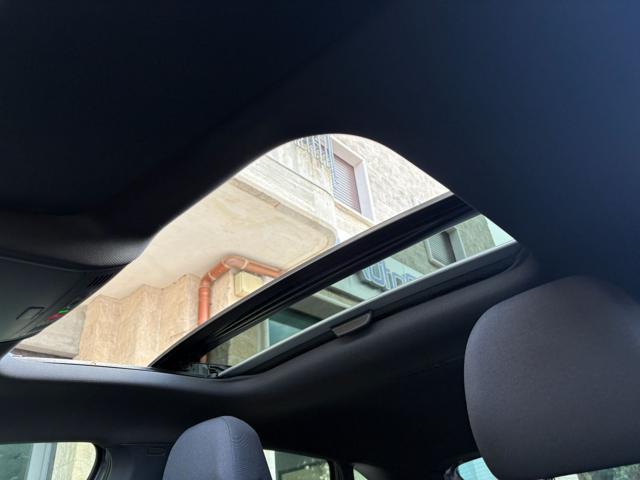 VOLKSWAGEN Taigo 1.0 TSI 116 CV DSG R-Line TETTO APR/PAN