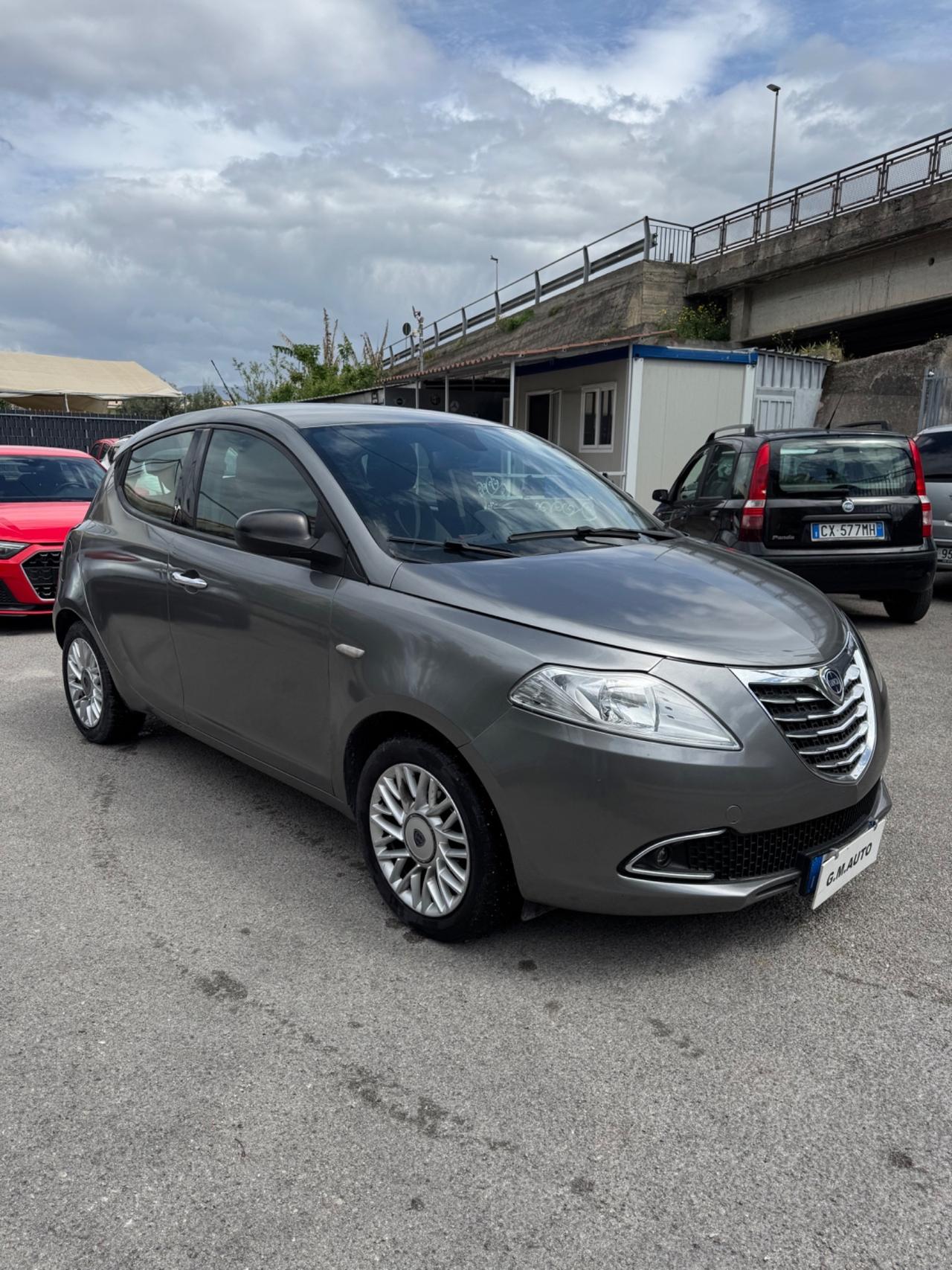 Lancia Ypsilon 1.2 69 CV GPL 2014