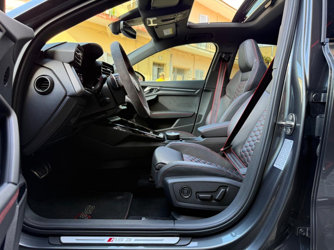 Audi RS 3 SPB TFSI quattro(PERFORMANCE) CARBO CERAMIC