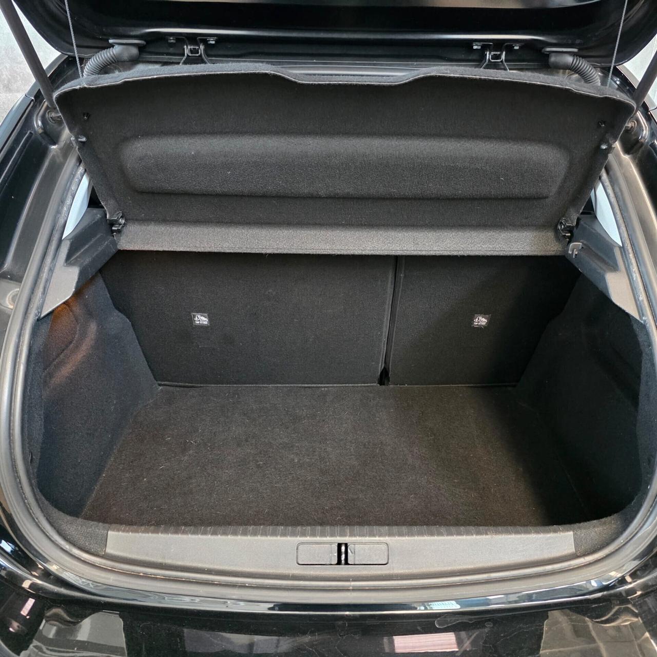 Opel Corsa NEOPATENTATI