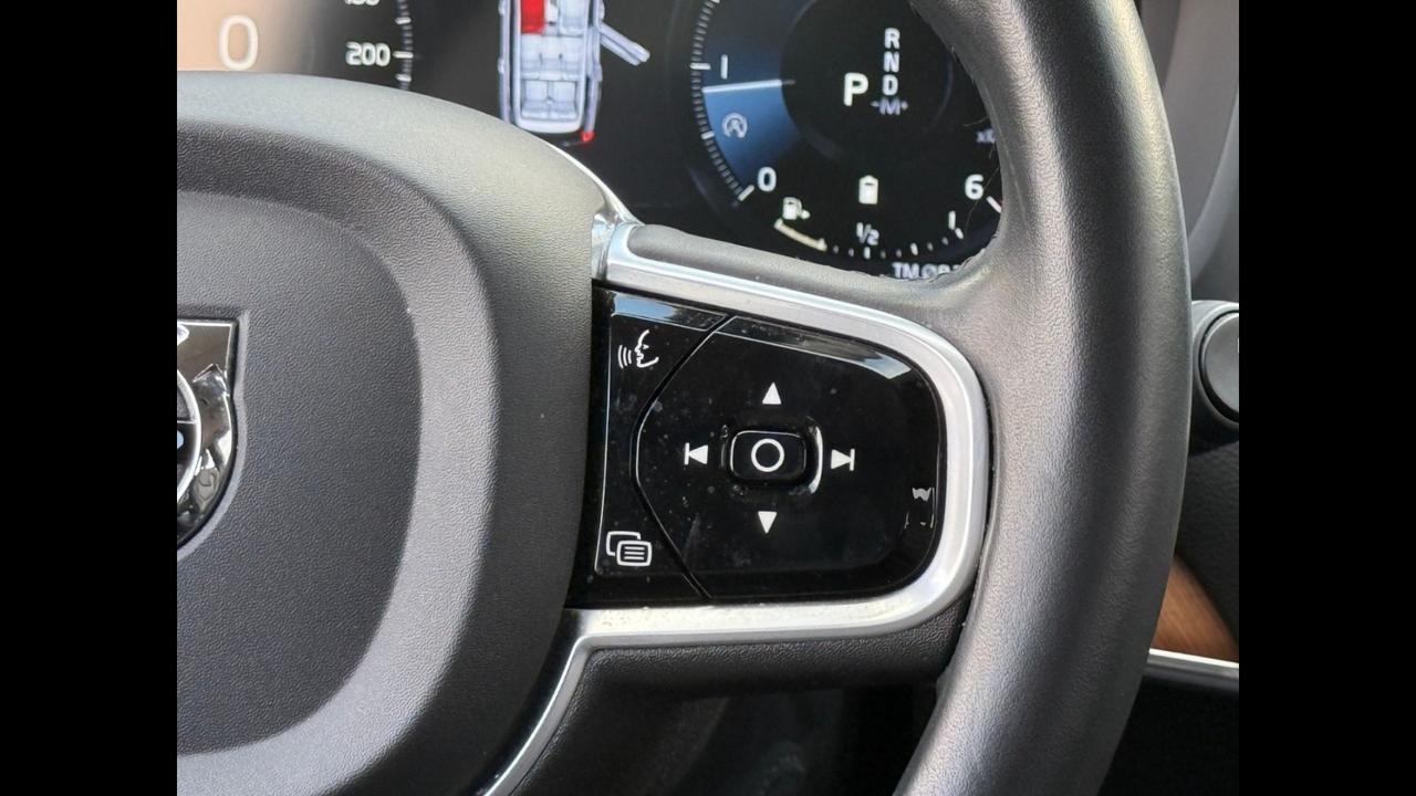 VOLVO XC90 II 2015 - XC90 2.0 b5 Inscription awd 7p.ti geartronic my20