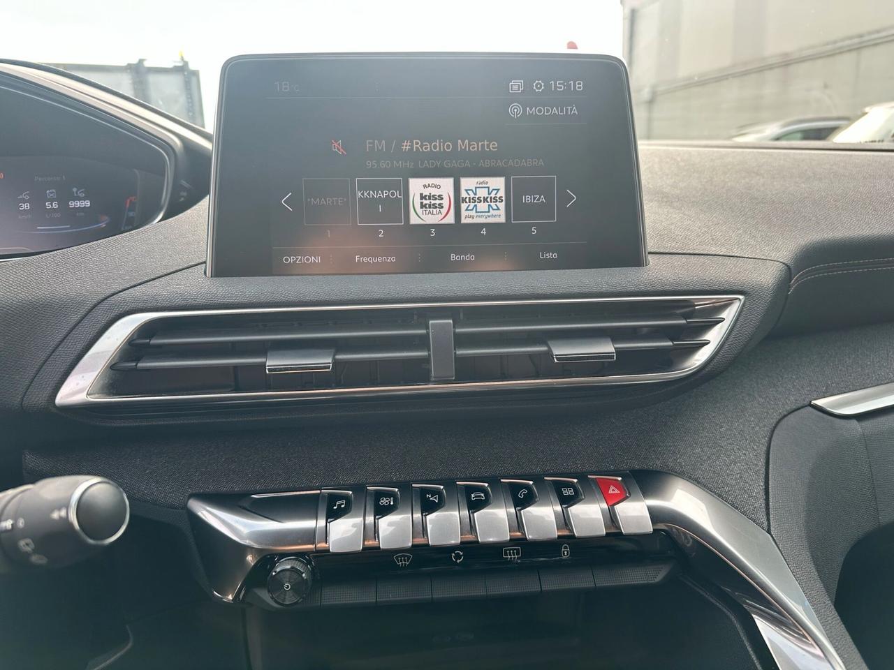 PEUGEOT 5008 EAT 8 GT LINE 7 POSTI CON MOTORE NUOVO