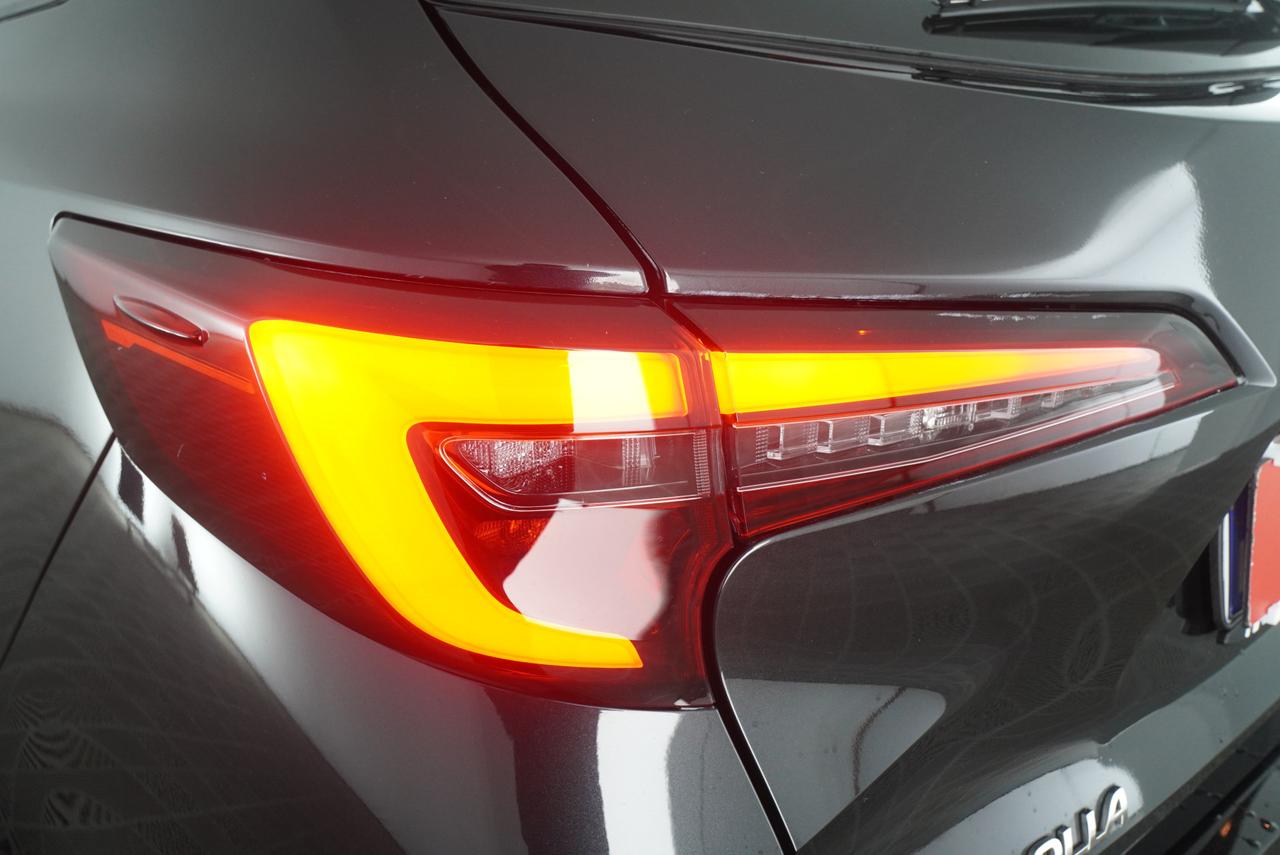 TOYOTA Corolla (2018--->) Corolla Active 1.8 Hybrid Touring Sports