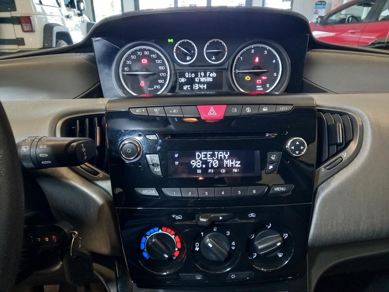 Lancia Ypsilon 1.3 MJT 16V 95 CV 5 porte Gold