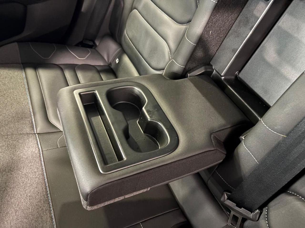 Citroen C4 1.2 puretech Max s&s 130cv eat8