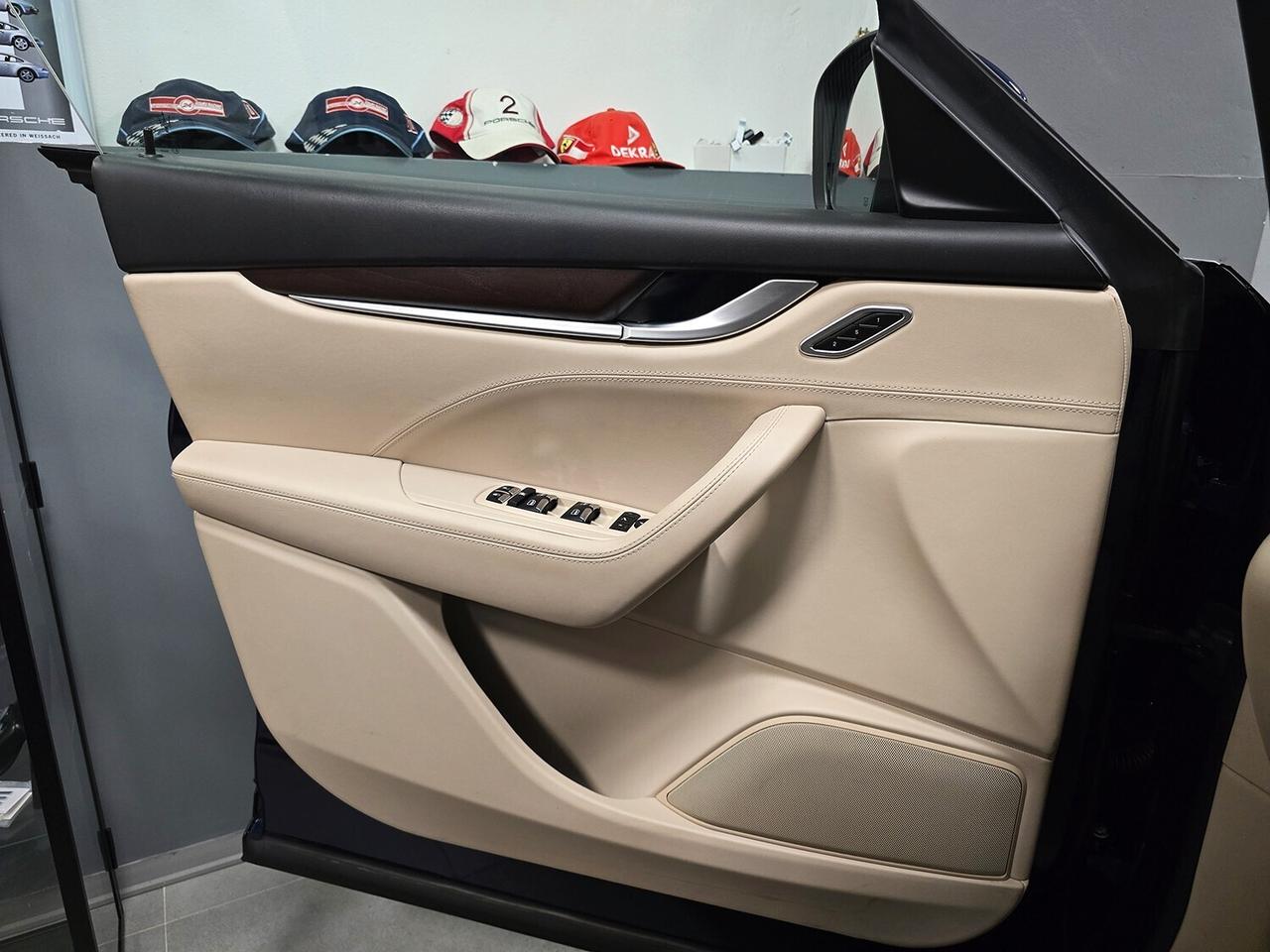 Maserati Levante 3.0 V6 275CV DIESEL_GRANLUSSO_PIRELLI_GARAN 12MESI