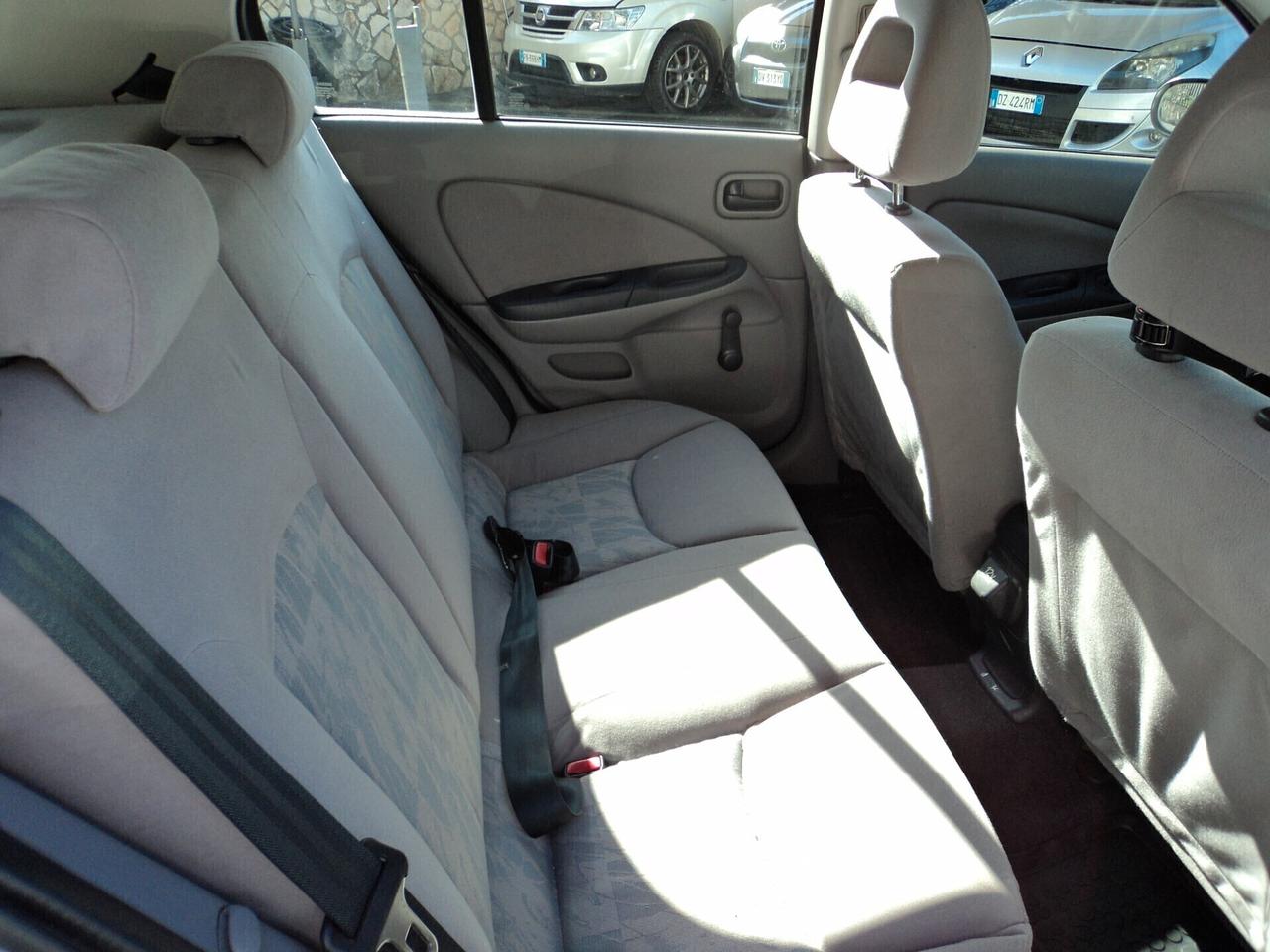 Nissan Almera 1.5 GPL Acenta