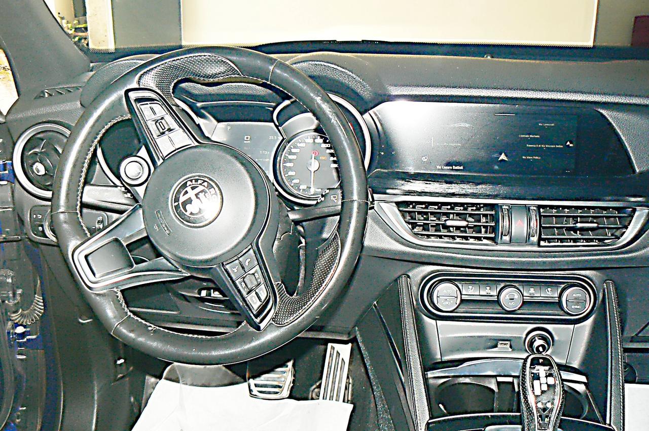 Alfa Romeo Stelvio 2.2 Turbodiesel AT8 2.2 Super Business - n101113