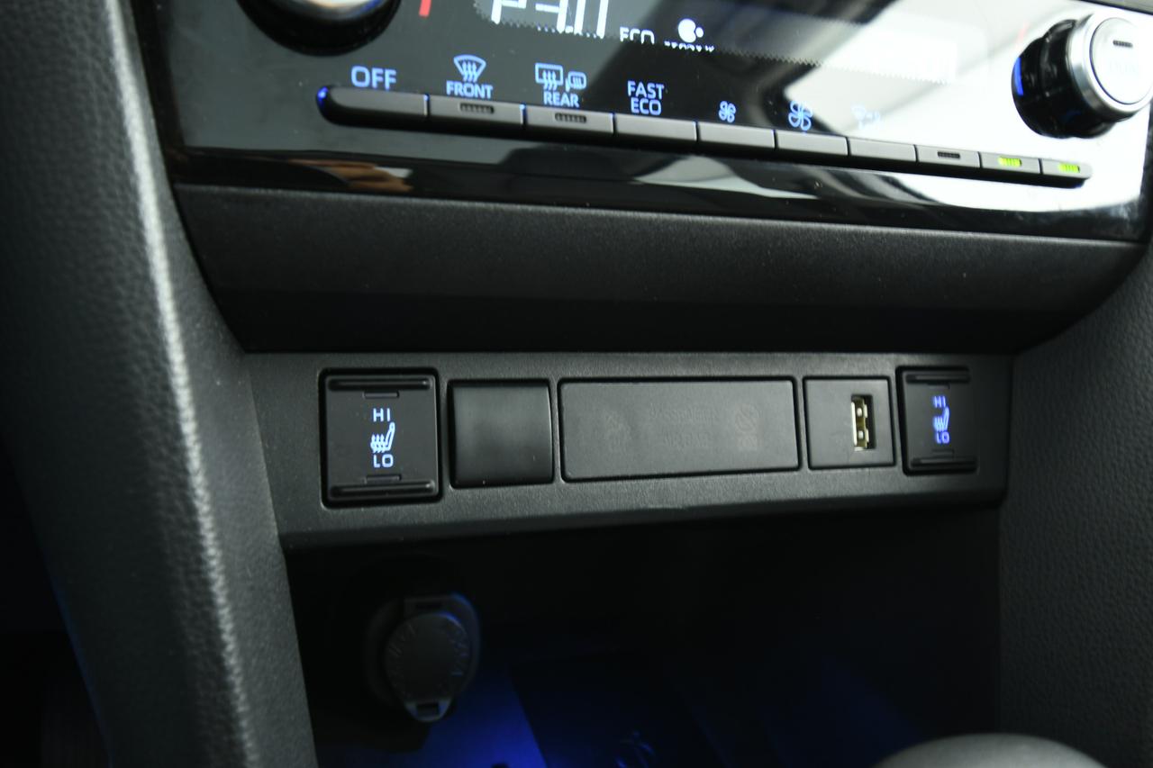 TOYOTA Yaris Cross 1.5h Lounge fwd 116cv e-cvt NEOPATENTATI+CAMERA+ACC