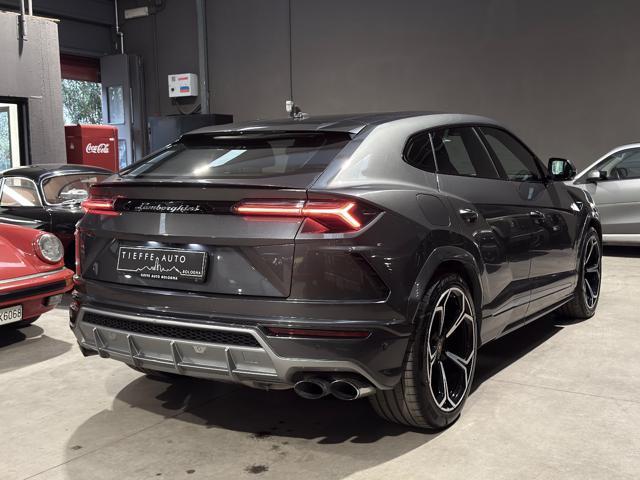 LAMBORGHINI Urus 4.0
