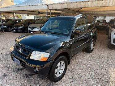 Mitsubishi Pajero 2.5 TDI 3p. GLX