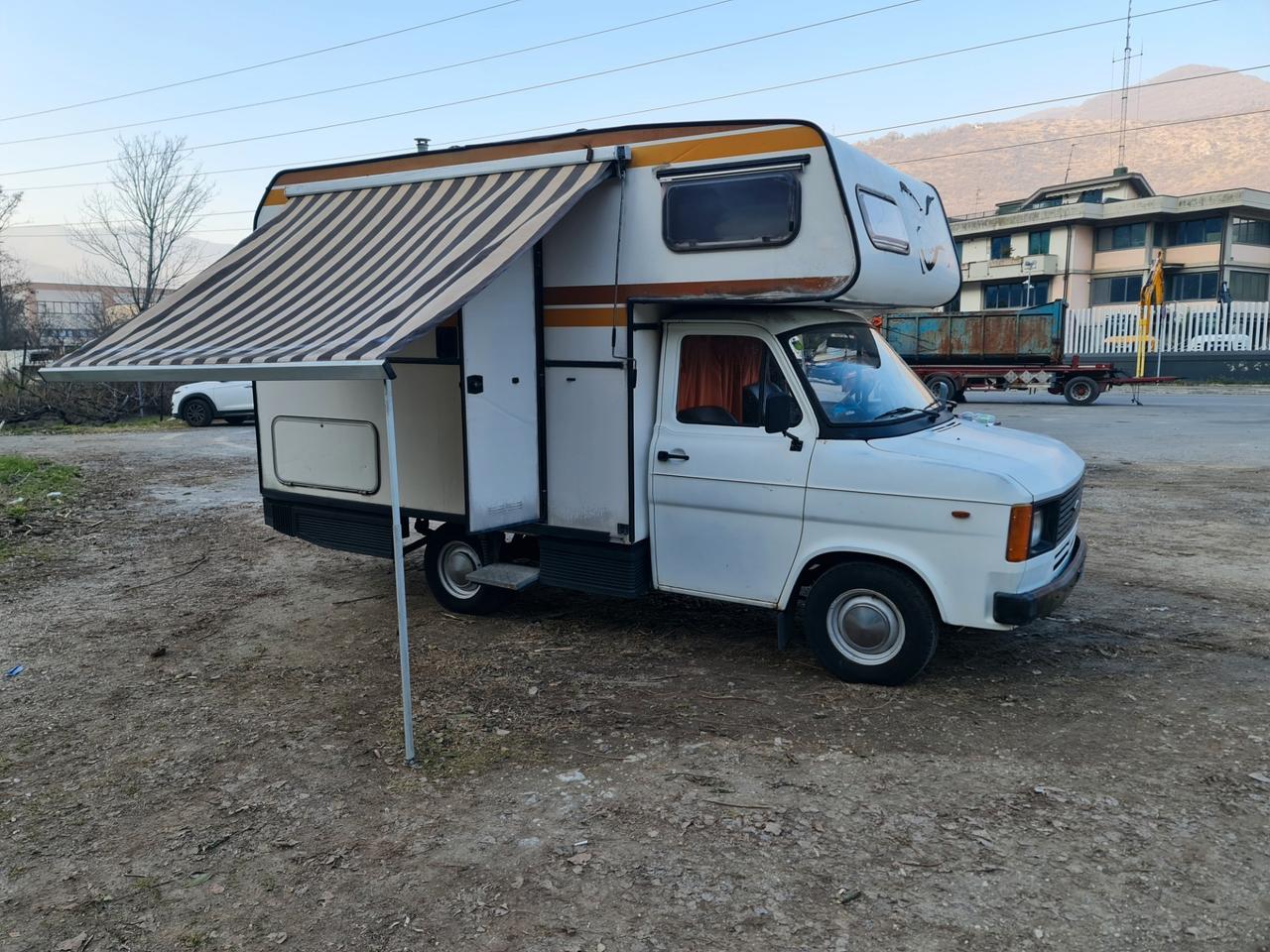 CAMPER FORD TRANSIT ROLLER TEAM 5 POSTI