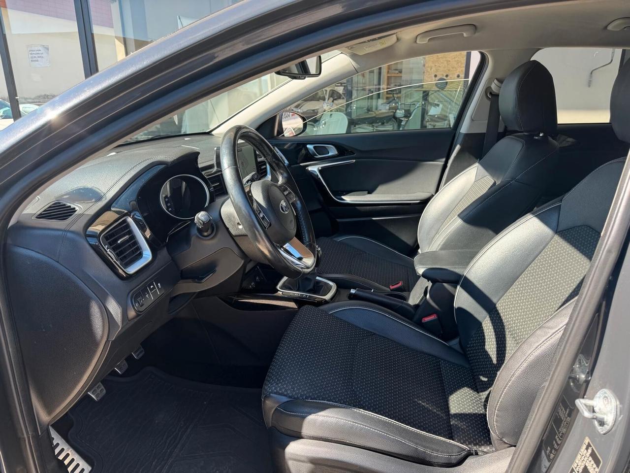 Kia Ceed 1.4 T-GDi 5p. Evolution