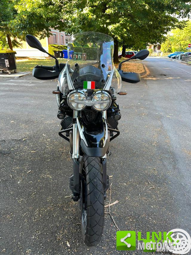 MOTO GUZZI V85 TT Guardia D'onore