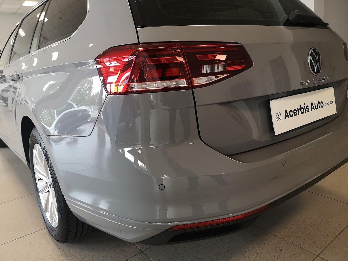 Volkswagen Passat Variant 2.0 TDI SCR EVO DSG Business NAVI - RETROCAMERA