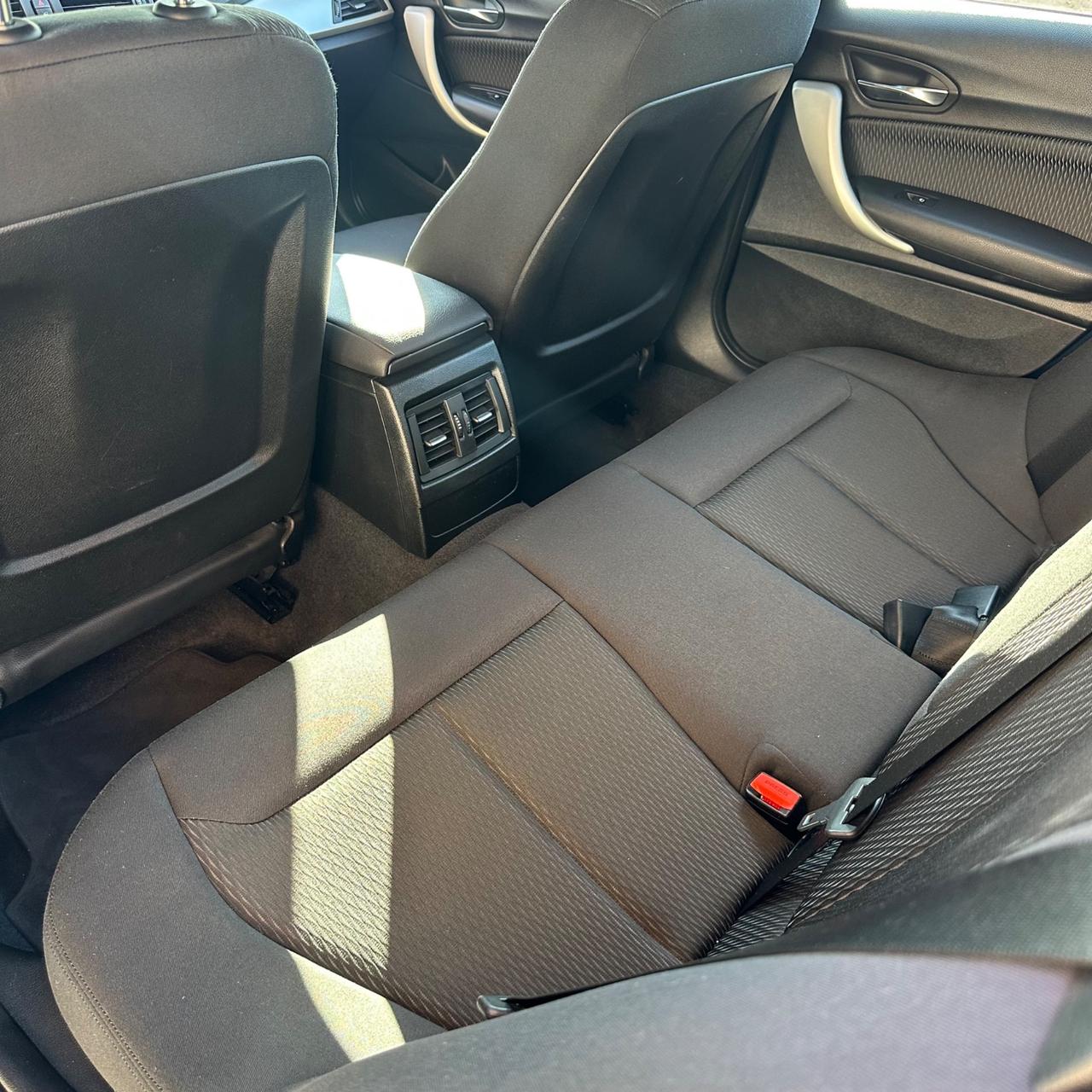 Bmw 114 114d 5p. Urban