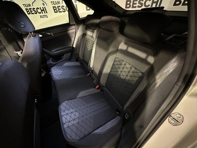 VOLKSWAGEN Taigo 1.0 TSI 110 CV DSG R-Line