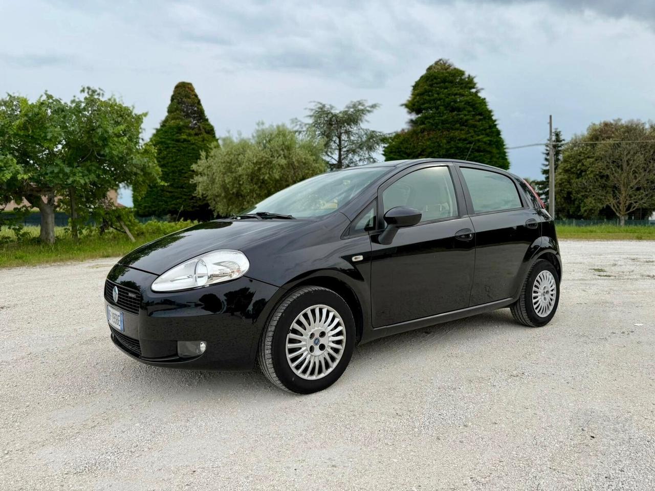 Fiat Grande Punto 1.3 Diesel MTJ unipro NEOPATENTATI