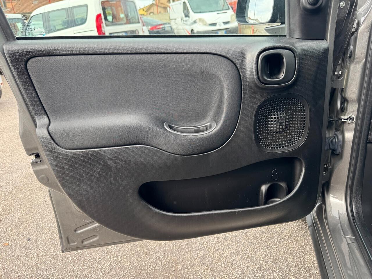 Fiat Panda 1.0 Lounge S&S Hybrid Red