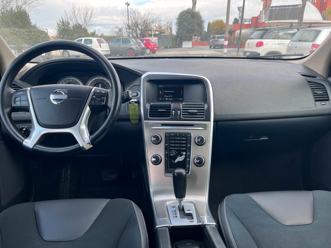 Volvo XC 60 XC60 D5 AWD Momentum