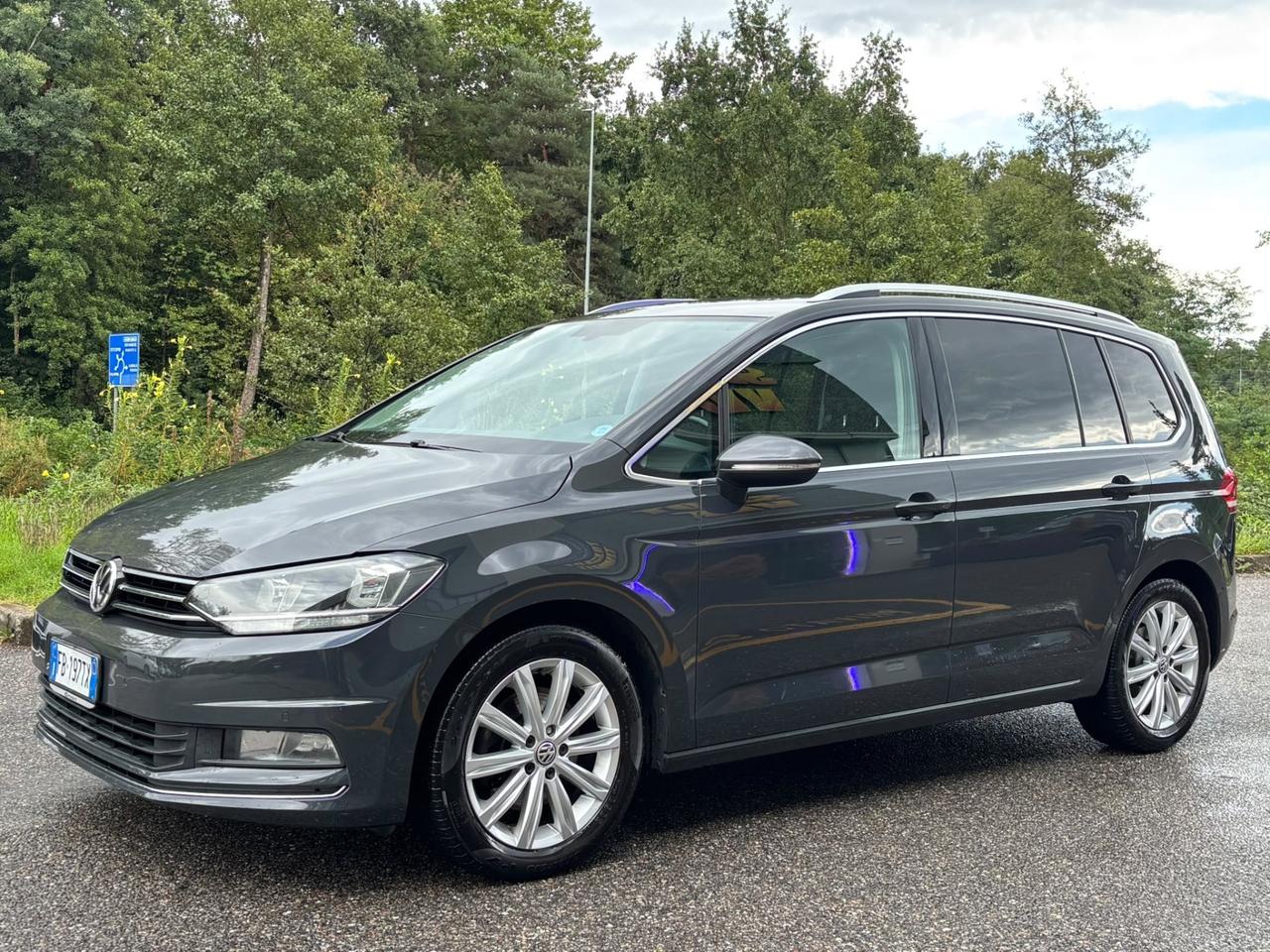 Volkswagen Touran 2.0 TDI 150 CV SCR DSG Executive BlueMotion Tech.