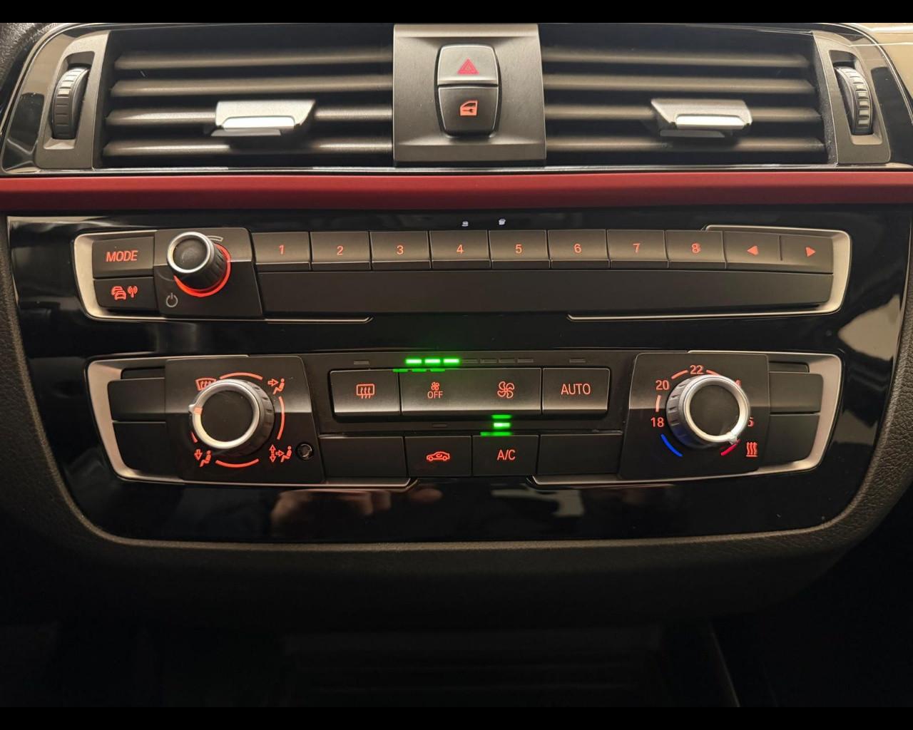 BMW Serie 1 (F20) - 116d 5p. Sport