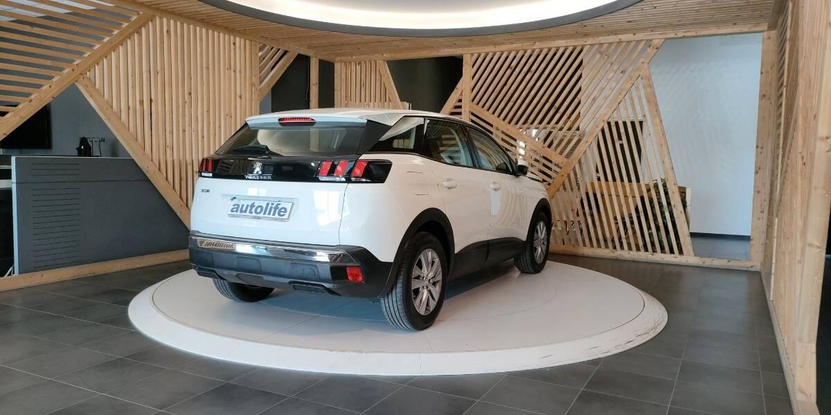 Peugeot 3008 1.6 bluehdi Business s&s 120cv