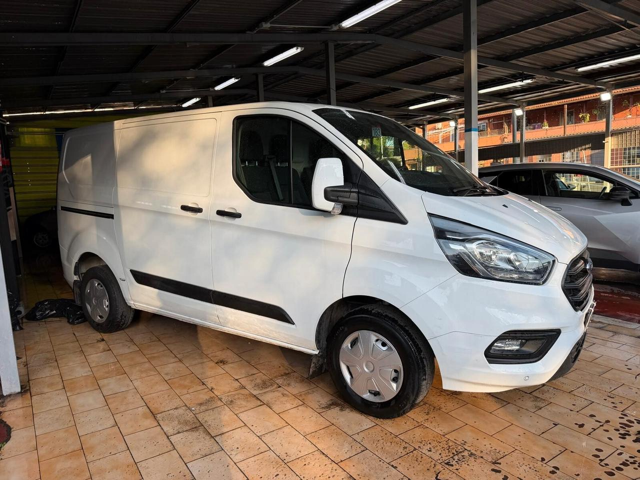 Ford Transit 350 2.0 EcoBl. 130CV PL-TM Combi compl. pian. Trend