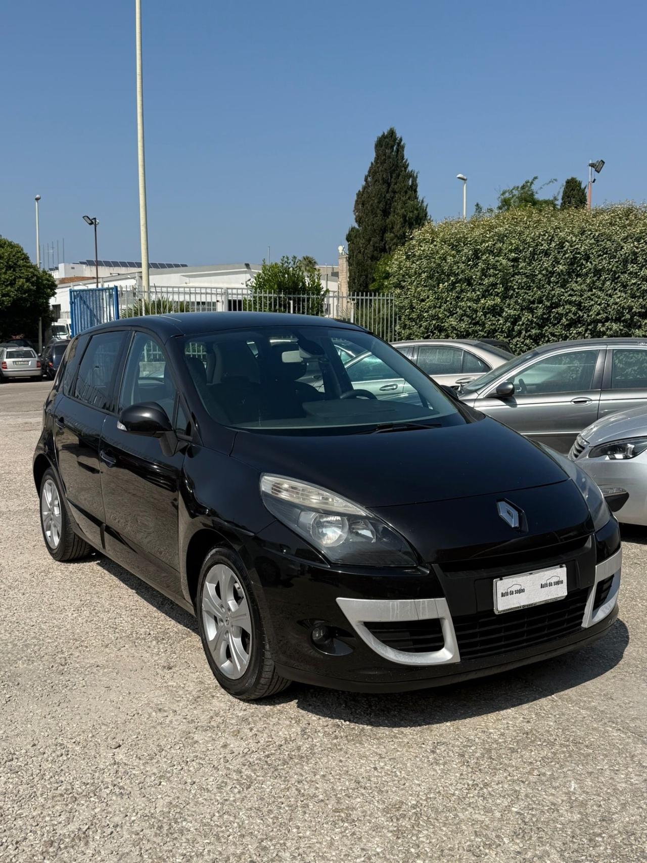 Renault Scenic Scénic X-mod 1.9 dCi 130CV Luxe