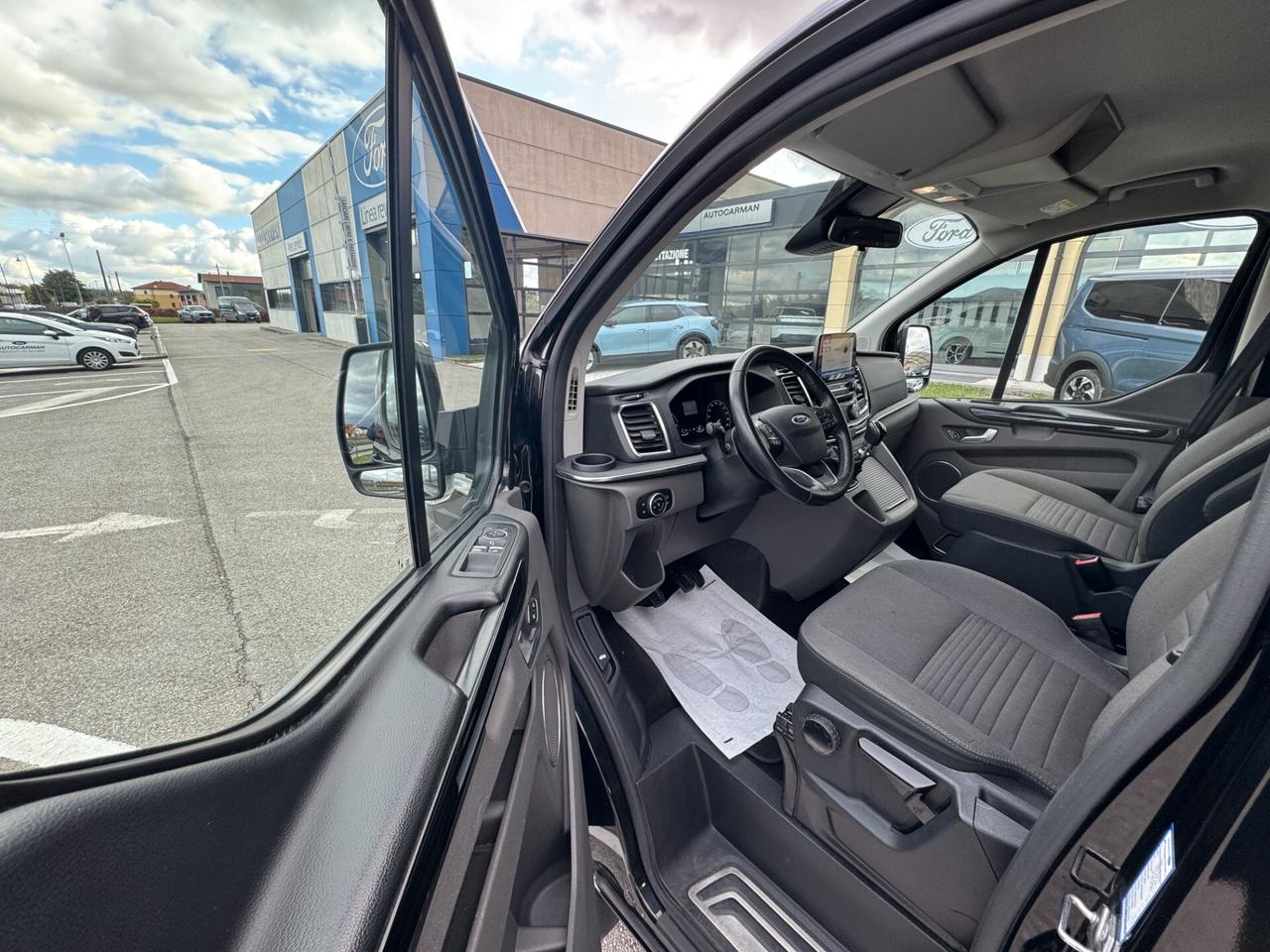 Ford Tourneo Custom Tit 2.0 Diesel-Hybrid130CV N1