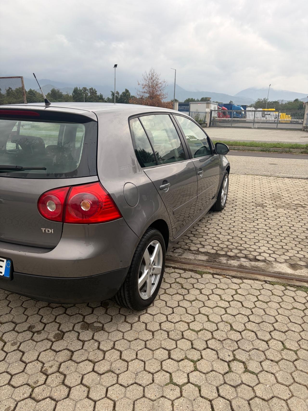 Volkswagen Golf 5 1.9 TDI 5p. Sportline
