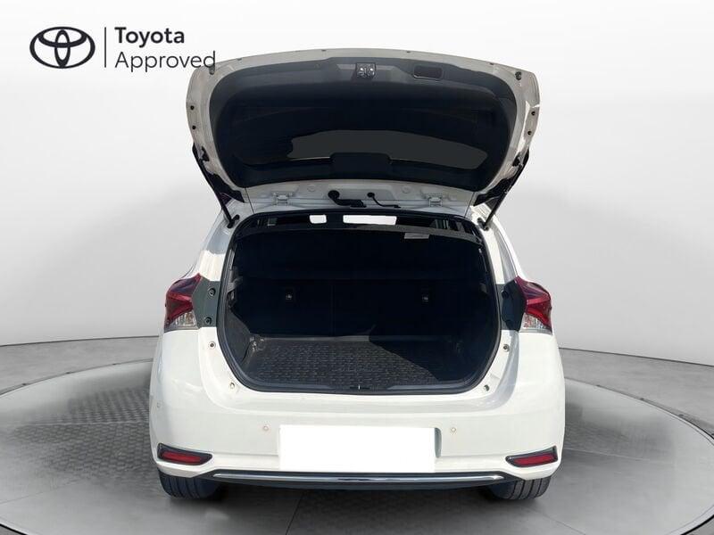 Toyota Auris 1.8 Hybrid Style