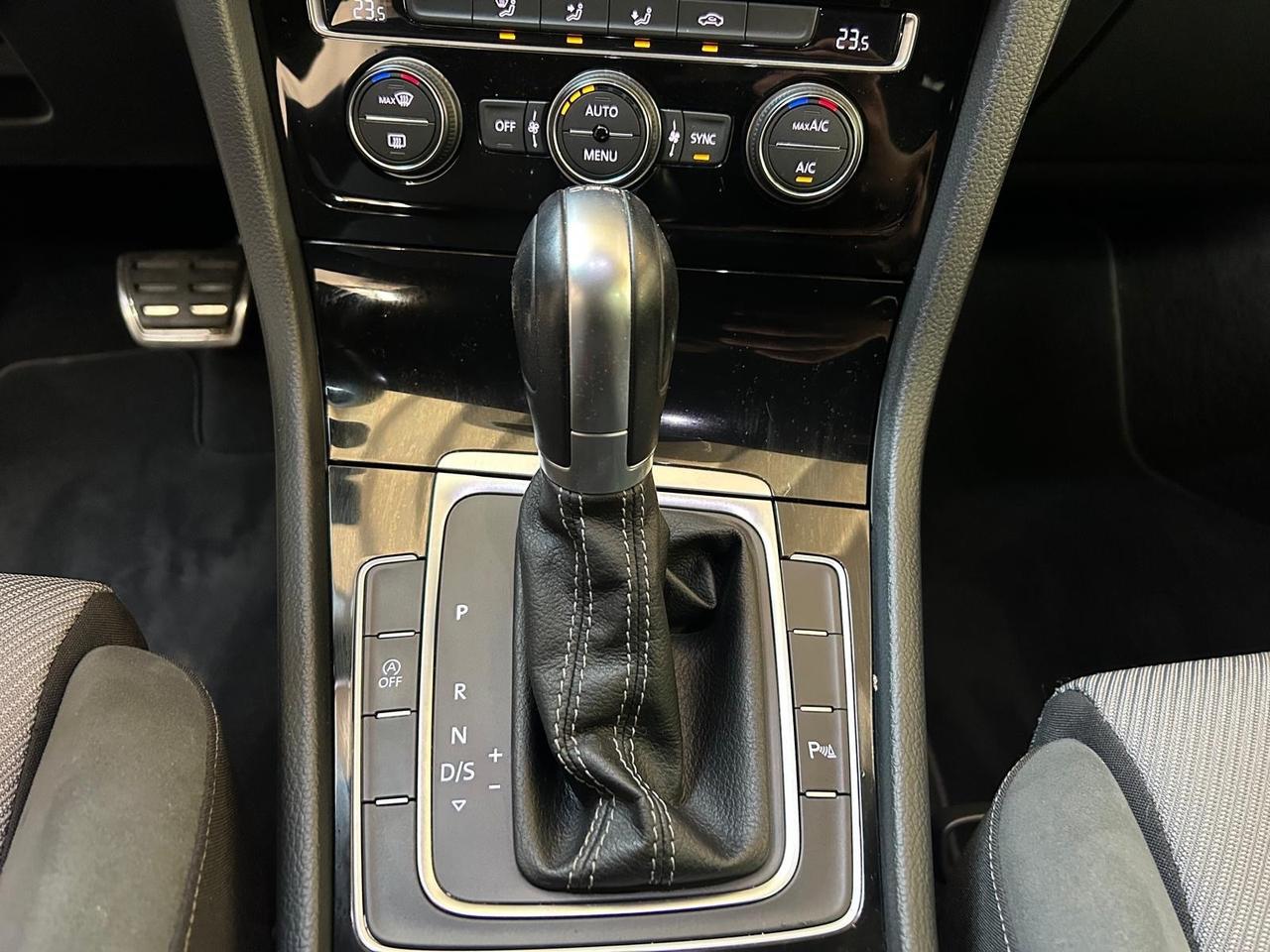 Volkswagen Golf 1.6 TDI 110 CV DSG 5p. R-LINE BlueMotion Technology