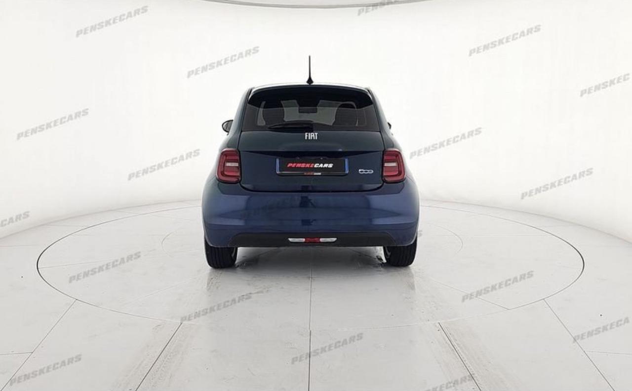 Fiat 500 Icon Berlina 42 kWh