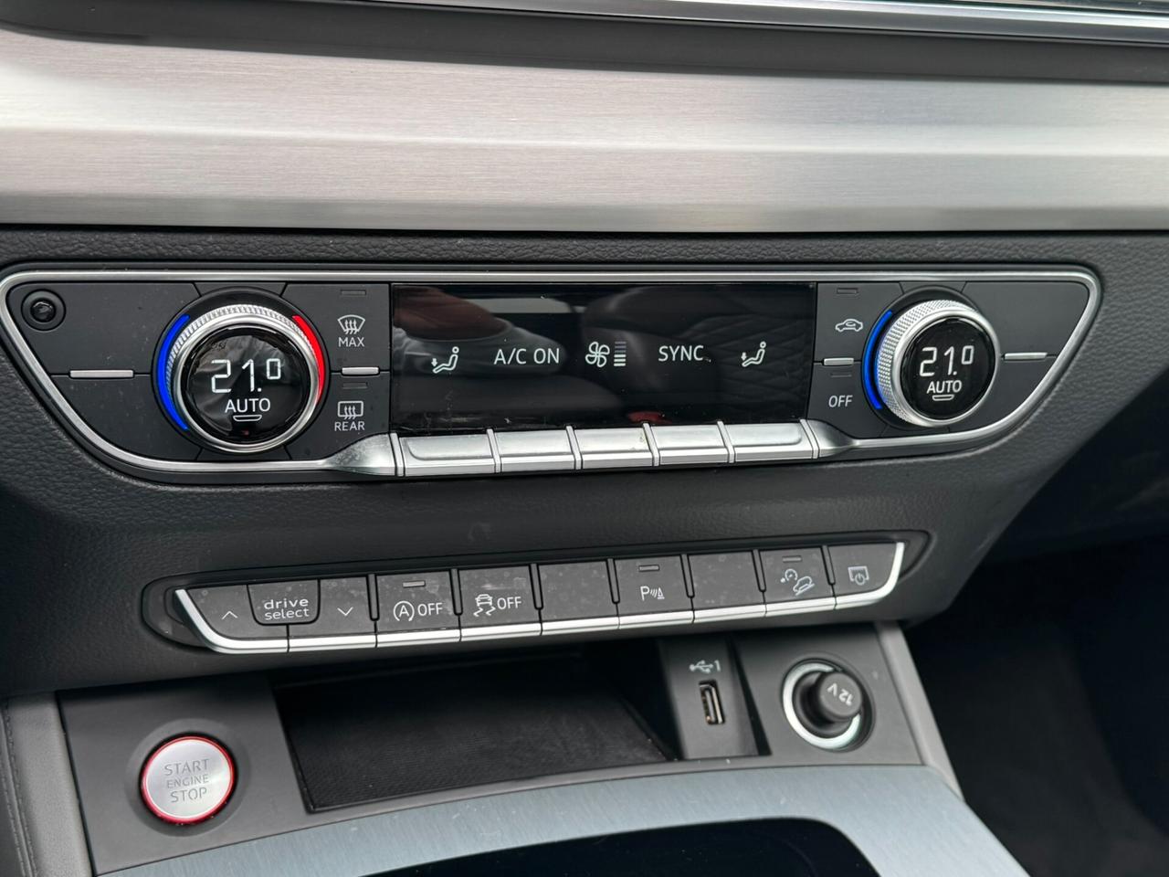 SQ5 SPB TDI 341cv quattro Tetto Matrix R.Lega 21"