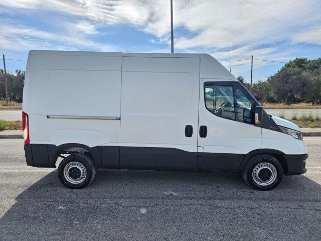 IVECO Daily 35S12V 2.3 HPT PM-TM Furgone Passo 3520