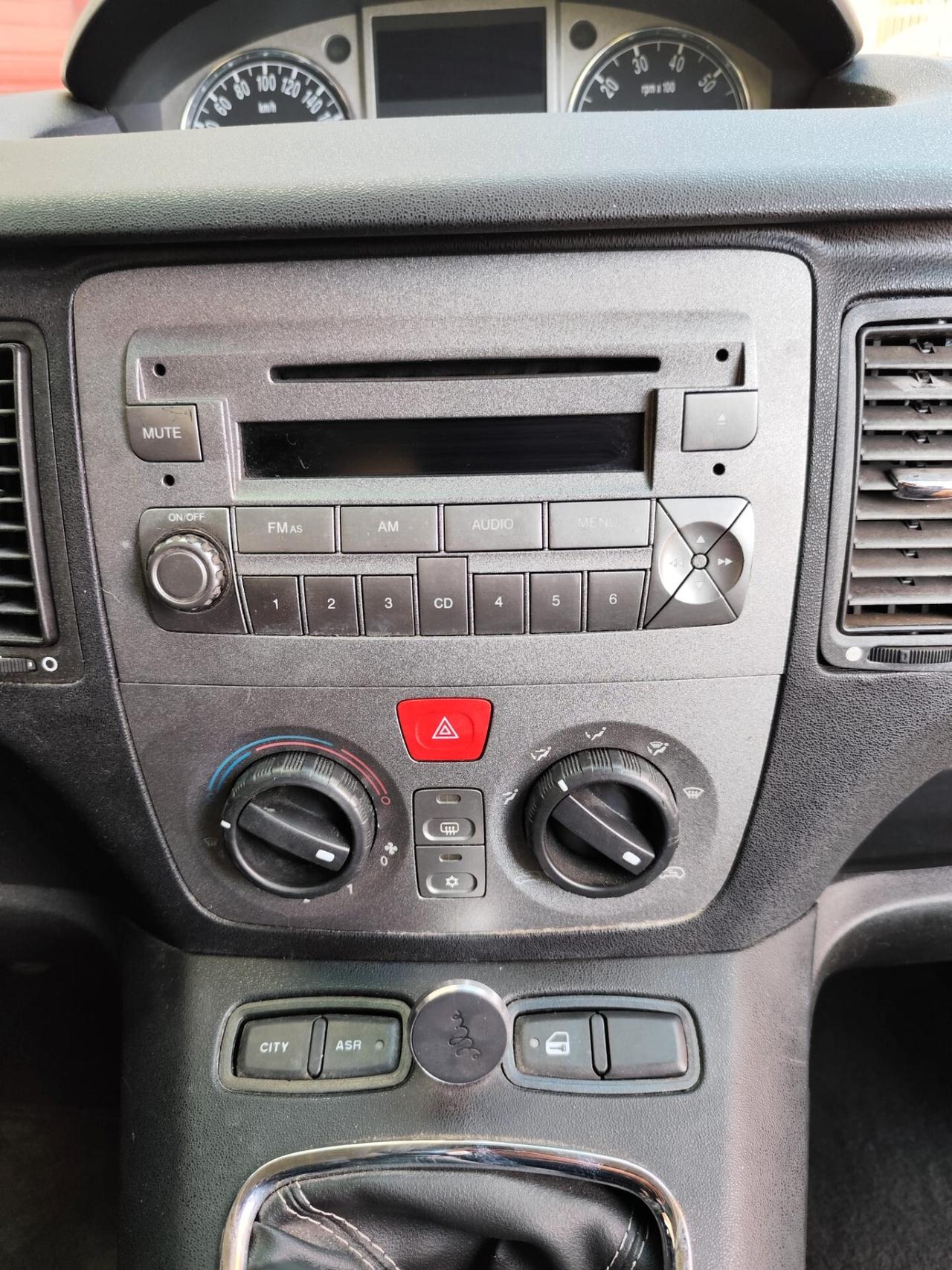 Lancia MUSA 1.6 Multijet 120cv SOLI 135000KM