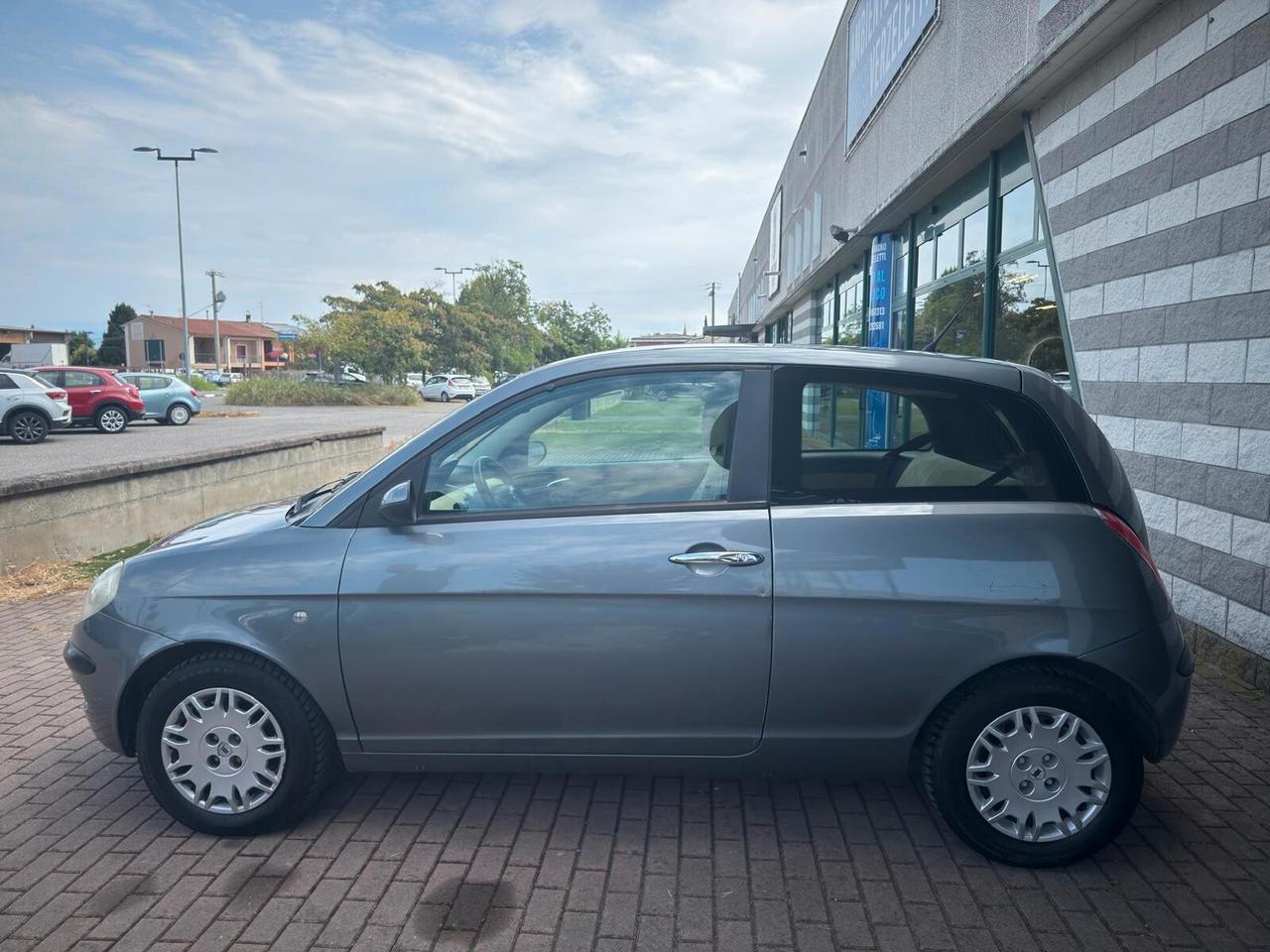 Lancia Ypsilon 1.2 Argento