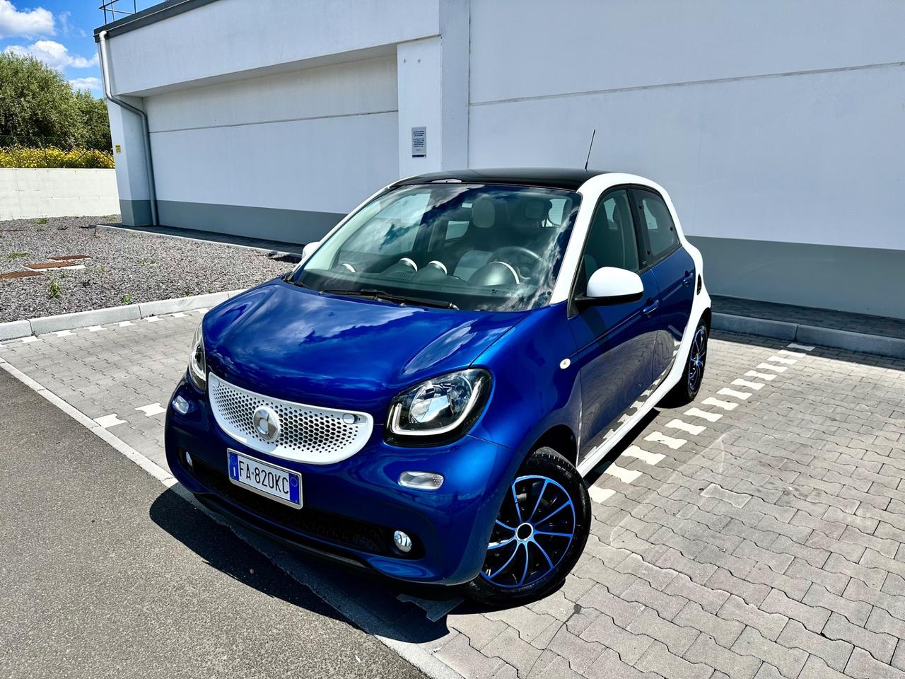 Smart ForFour 1.0 Panorama telecamera