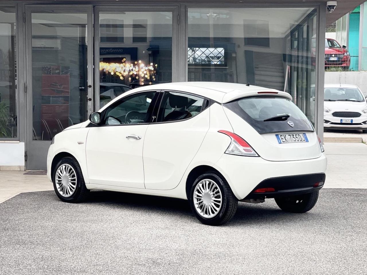 Lancia Ypsilon 1.2 Benzina 69CV E5 Neo - 2011