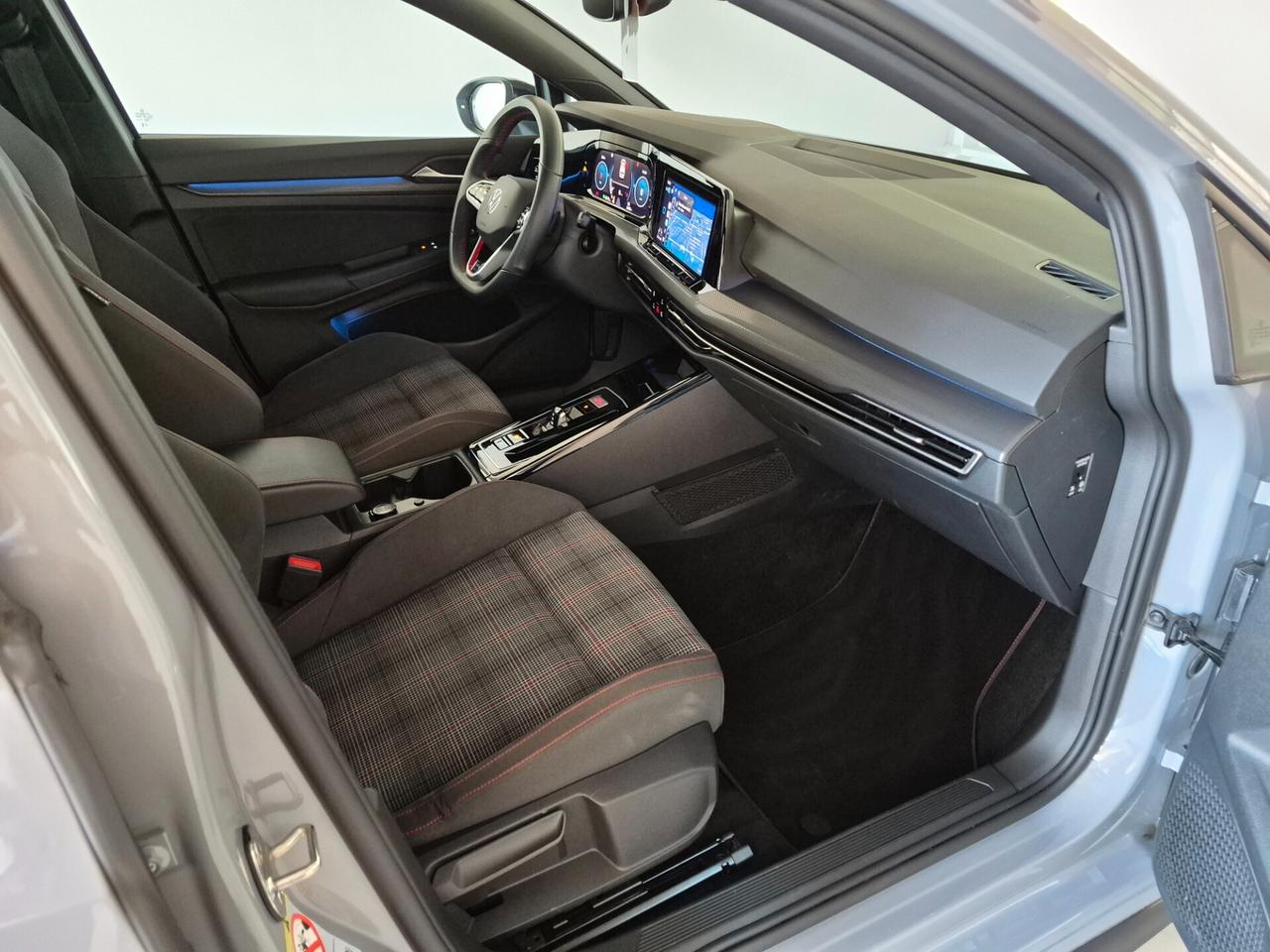 Volkswagen Golf GTI 5 PORTE LED NAVI CARPLAY C.18 NERI AUTO UFFICIALE VW 1 PROPRIETARIO