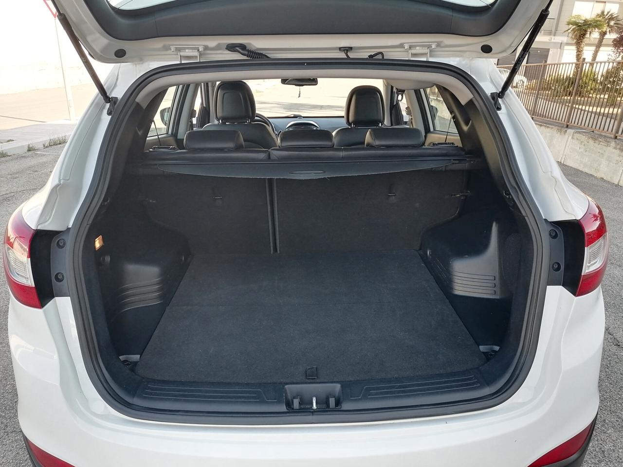 Hyundai iX35 1.7 CRDi 2WD Xpossible 2014