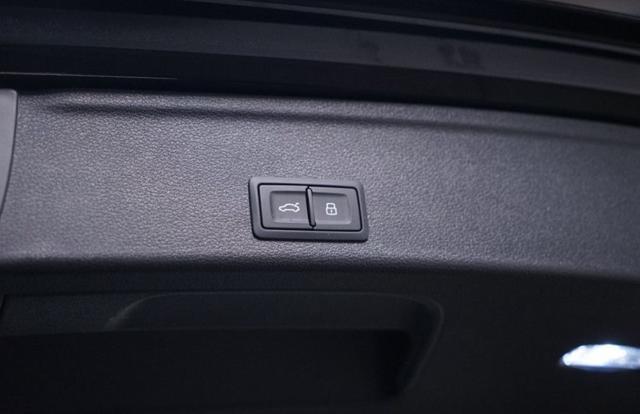 AUDI A4 Avant 35 TFSI S tronic S line edition