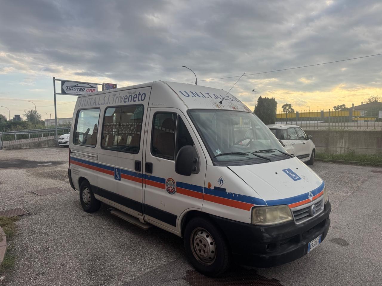 Fiat Ducato 9 posti Disabili