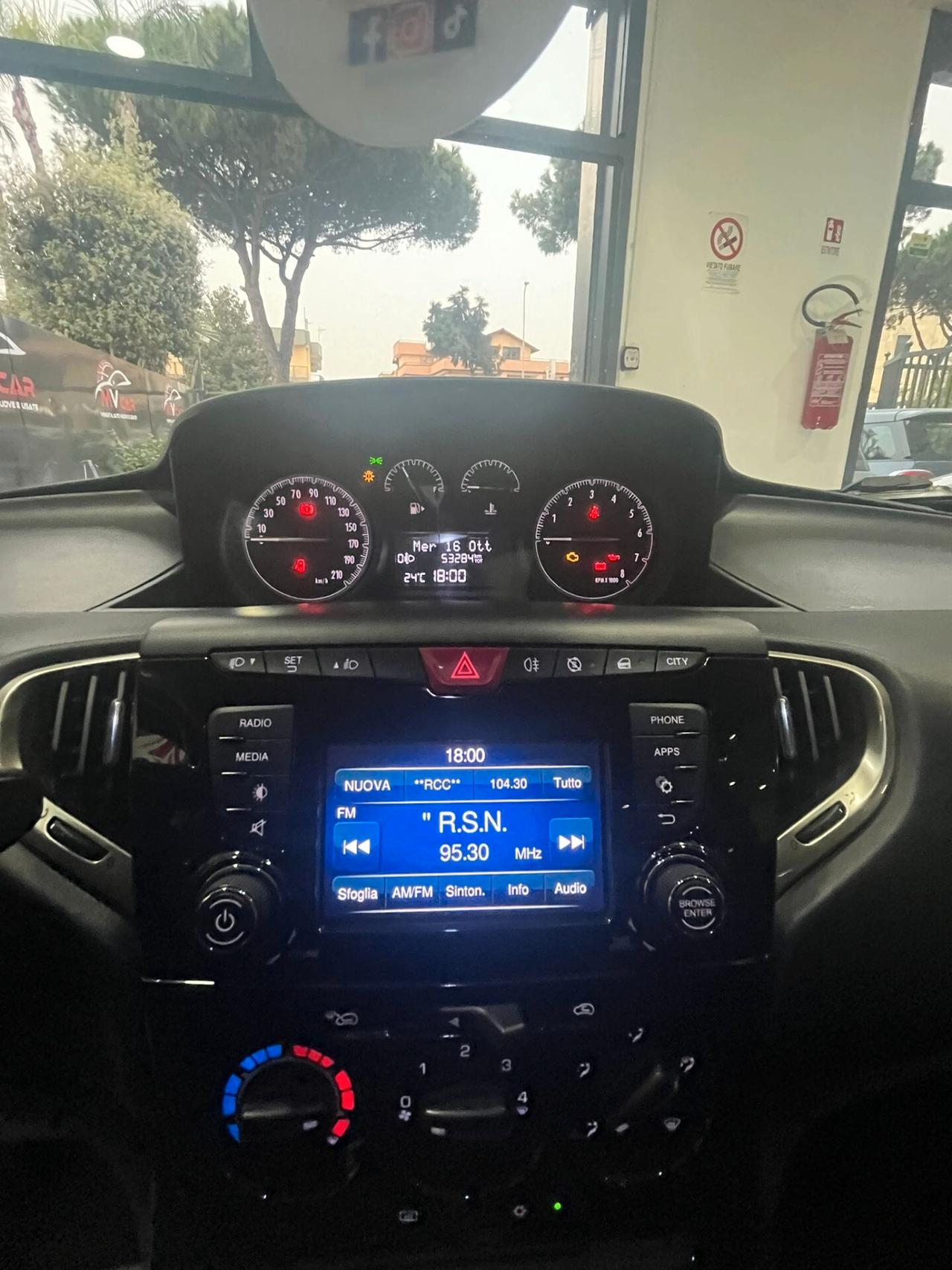 Lancia Ypsilon 1.2 69 CV 5 porte GPL Ecochic Black and Noir